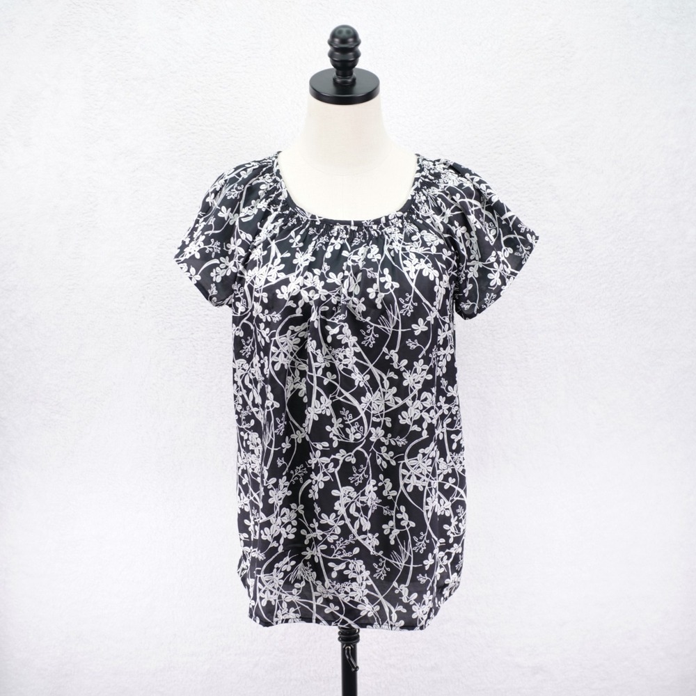 Ann Taylor Loft -XS- Black White Floral Round Scrunch Neck Blouse Top Short Sle